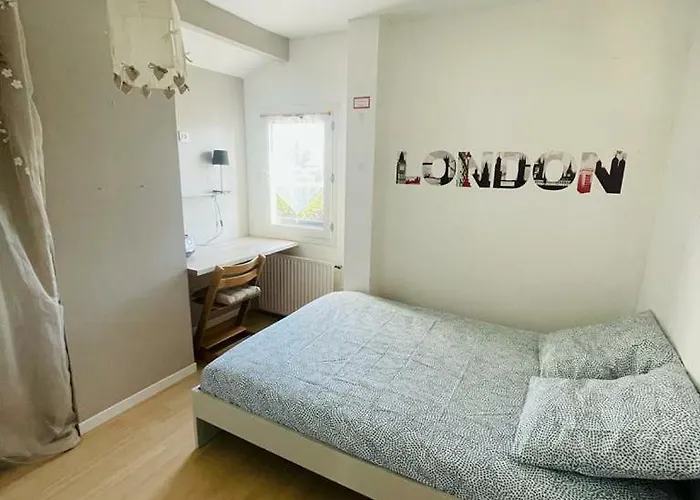 Warm House Close To Amenities Holiday home