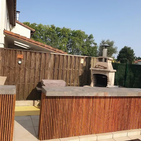 Warm House Close To Amenities Holiday home Tarnos